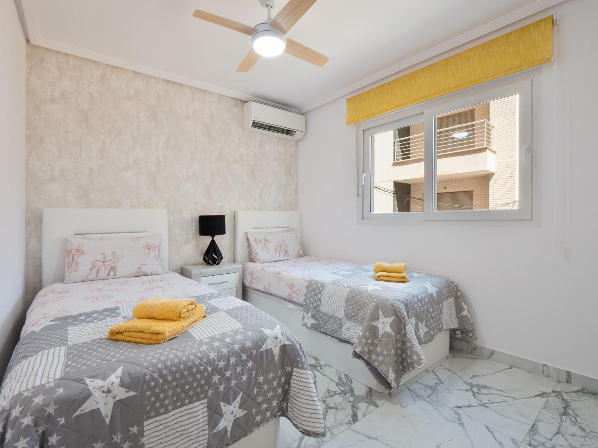 Apolo Beach Front - Sea View Luxury Apartment Torrevieja Exteriér fotografie